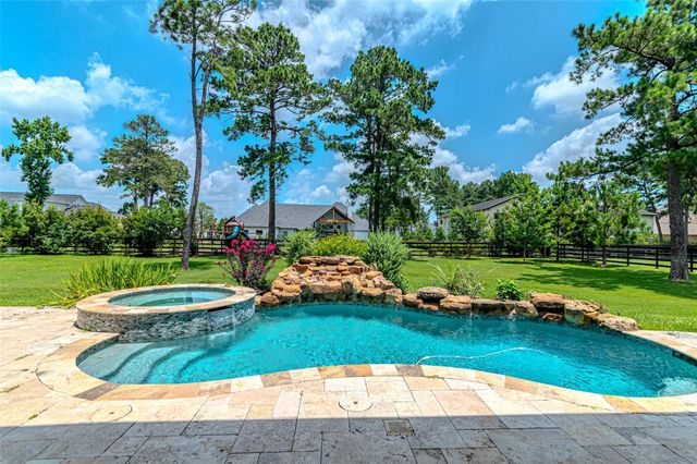 21 Moon Deck Circle, Tomball, TX 77377