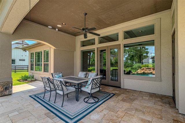 21 Moon Deck Circle, Tomball, TX 77377