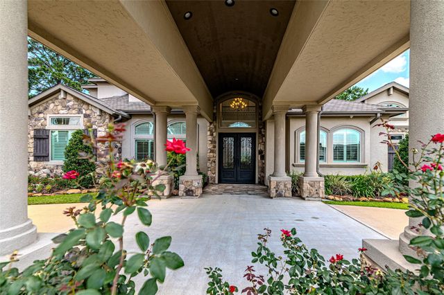 21 Moon Deck Circle, Tomball, TX 77377