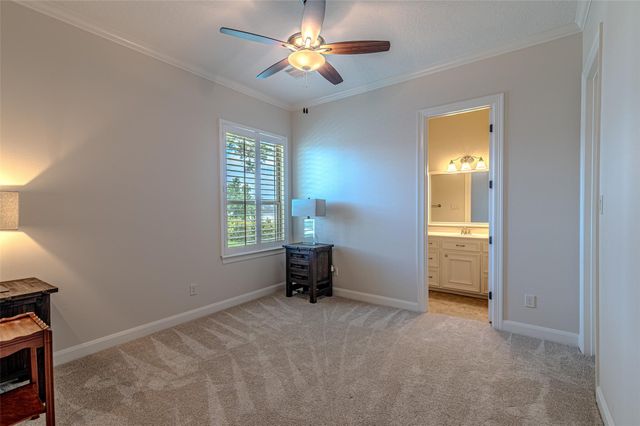 21 Moon Deck Circle, Tomball, TX 77377