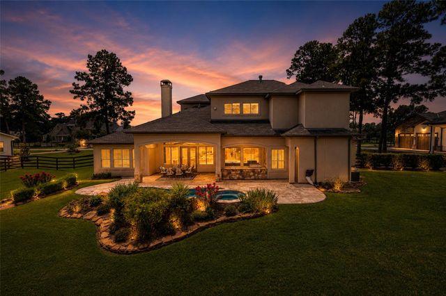 21 Moon Deck Circle, Tomball, TX 77377