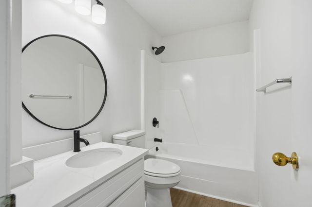 308 Saint Charles Court, Charleston, SC 29407