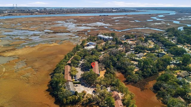 308 Saint Charles Court, Charleston, SC 29407