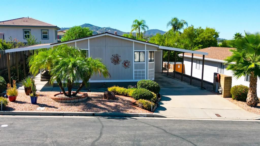 1635 Toyon Gln, Escondido, CA 92026 — photo 2