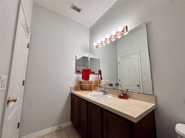 714 ASHWORTH OVERLOOK DRIVE B, Apopka, FL 32712