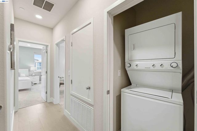 1661 Centre Pointe Dr, Milpitas, CA 95035