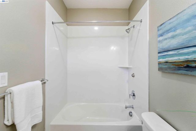 1661 Centre Pointe Dr, Milpitas, CA 95035