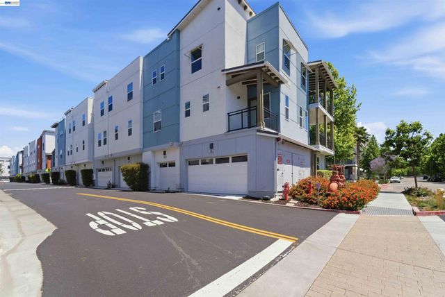 1661 Centre Pointe Dr, Milpitas, CA 95035