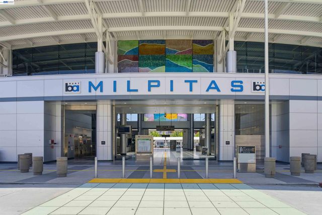 1661 Centre Pointe Dr, Milpitas, CA 95035