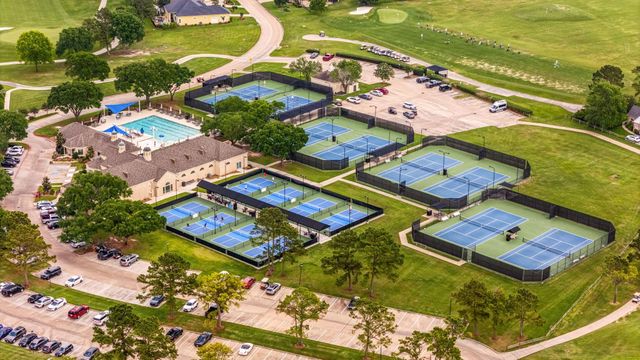 98 Camden Hills Dr Drive, Montgomery, TX 77356