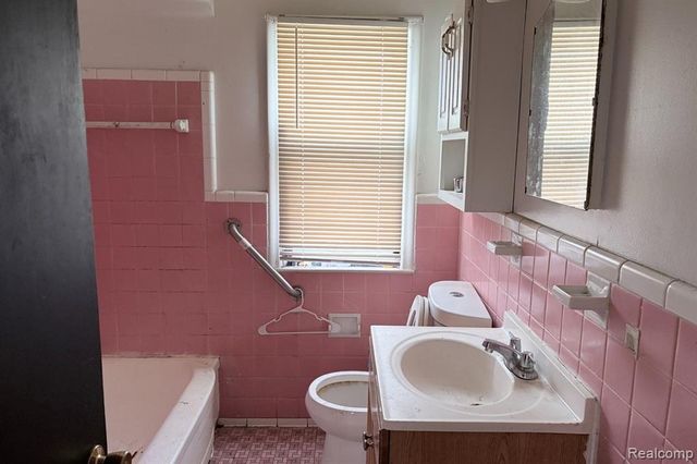 20136 Helen Street, Detroit, MI 48234