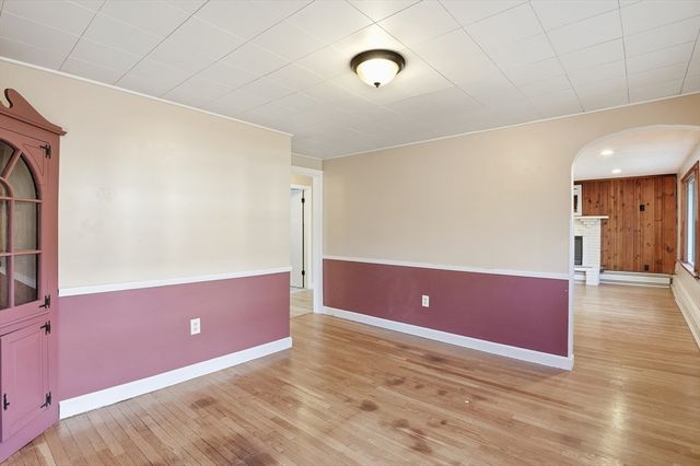 16 Liberty Drive, Shrewsbury, MA 01545