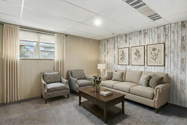 16 Liberty Drive, Shrewsbury, MA 01545