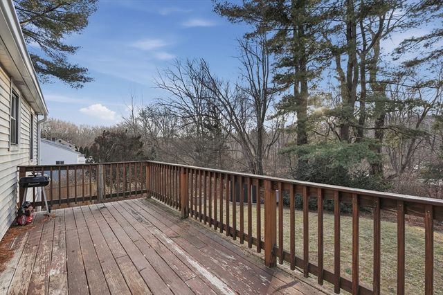 16 Liberty Drive, Shrewsbury, MA 01545