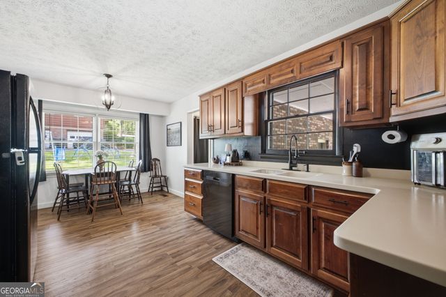 300 Ridgewood Road, Cedartown, GA 30125