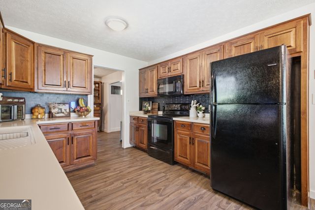 300 Ridgewood Road, Cedartown, GA 30125