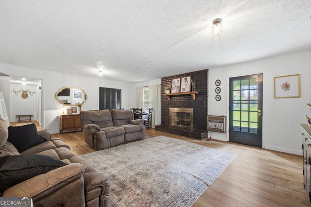 300 Ridgewood Road, Cedartown, GA 30125