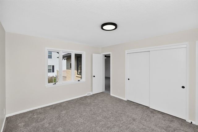 2210 NW 5th Street, Ankeny, IA 50023