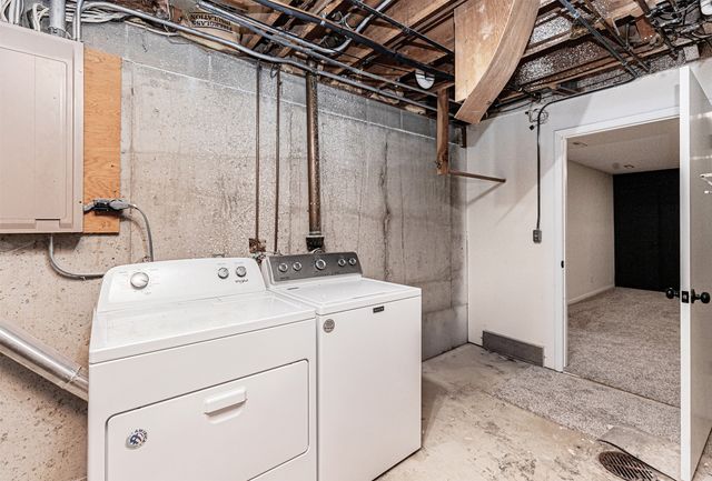 2210 NW 5th Street, Ankeny, IA 50023