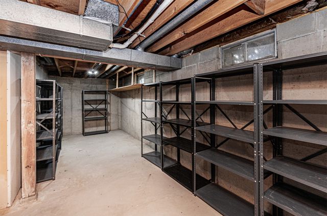 2210 NW 5th Street, Ankeny, IA 50023