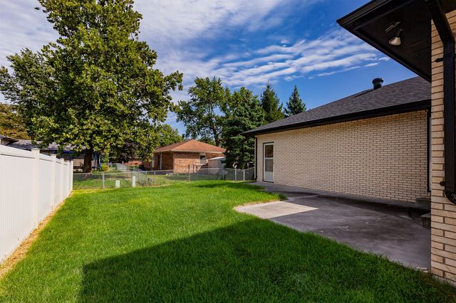 2210 NW 5th Street, Ankeny, IA 50023
