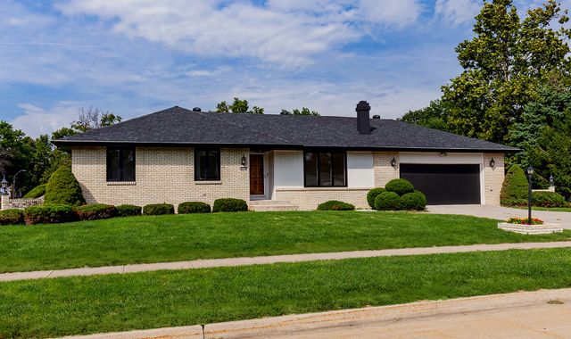 2210 NW 5th Street, Ankeny, IA 50023