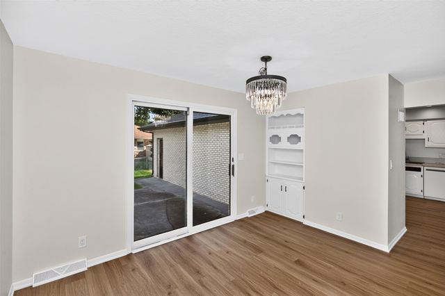 2210 NW 5th Street, Ankeny, IA 50023