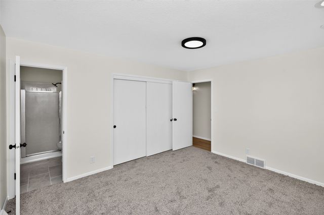 2210 NW 5th Street, Ankeny, IA 50023