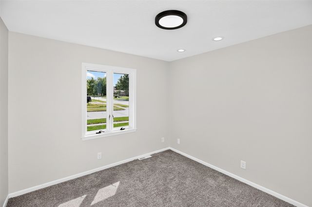 2210 NW 5th Street, Ankeny, IA 50023