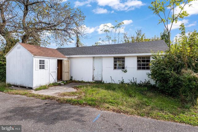 213 WASHINGTON AVE, Egg Harbor City, NJ 08215