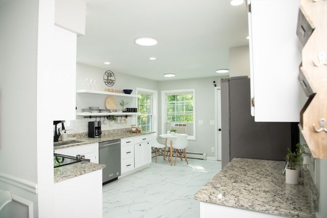 22 Patten Dr, Marlborough, MA 01752