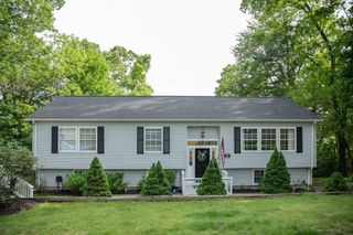 22 Patten Dr, Marlborough, MA 01752