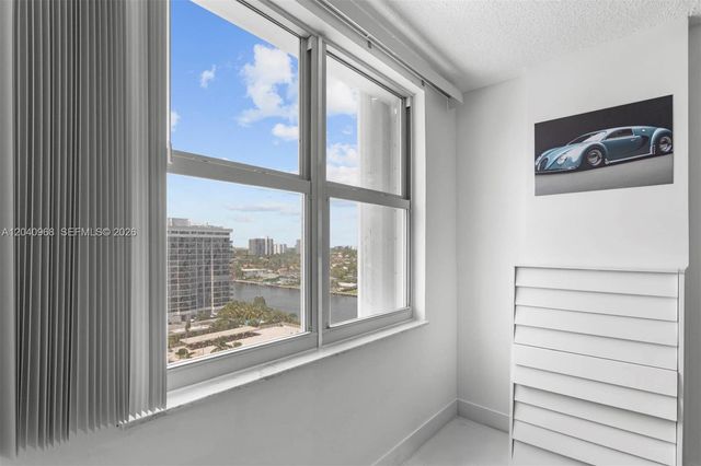1965 S Ocean Dr 11E, Hallandale Beach, FL 33009