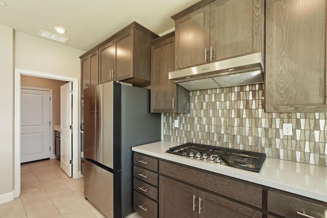 2912 Zinnia Way, Lodi, CA 95242