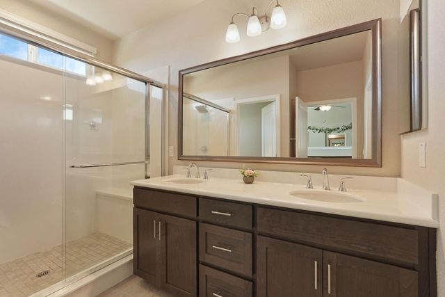 2912 Zinnia Way, Lodi, CA 95242