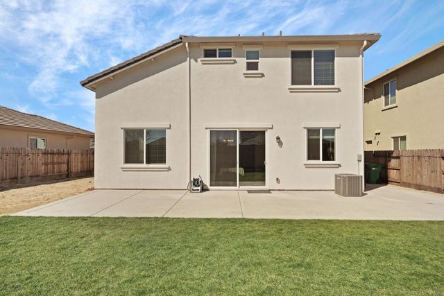 2912 Zinnia Way, Lodi, CA 95242