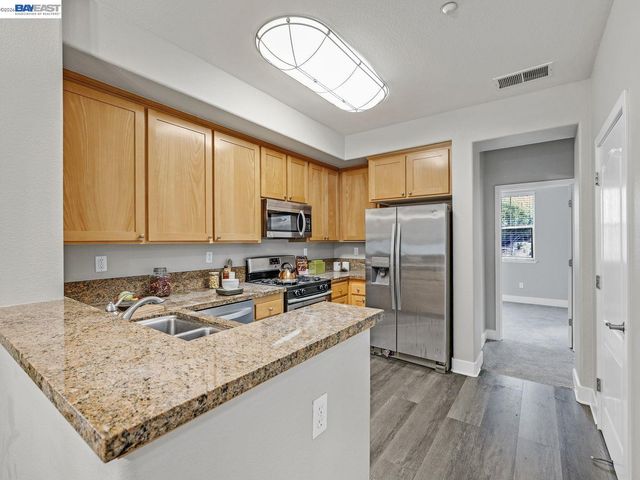 6067 Old Quarry Loop, Oakland, CA 94605