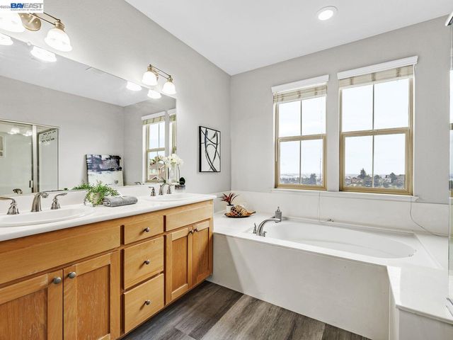 6067 Old Quarry Loop, Oakland, CA 94605