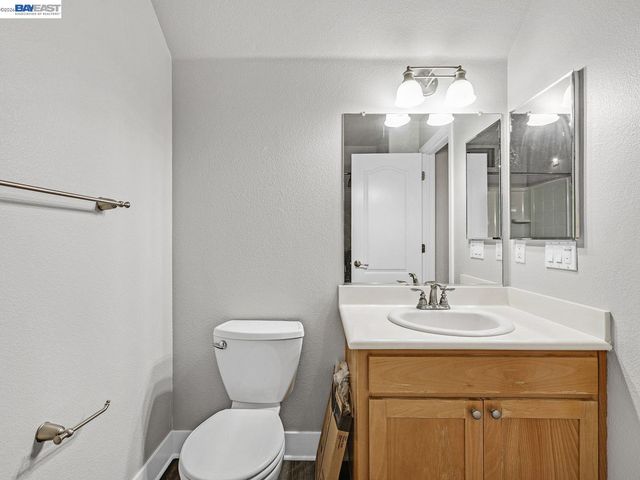 6067 Old Quarry Loop, Oakland, CA 94605