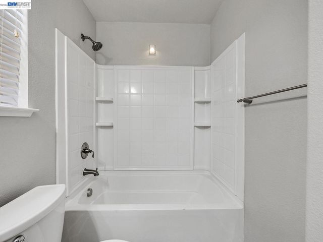 6067 Old Quarry Loop, Oakland, CA 94605