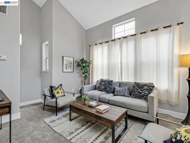 6067 Old Quarry Loop, Oakland, CA 94605