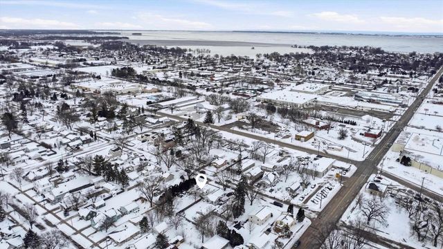 1823 ASHLAND STREET, Oshkosh, WI 54901