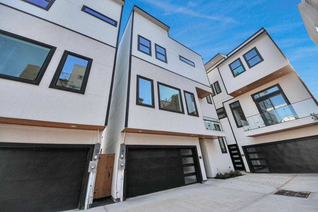 3409 Hutchins Street, Houston, TX 77004