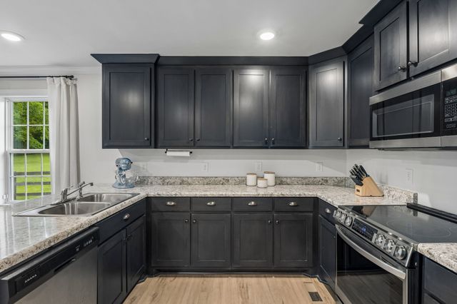 111 Fiddlers Ct, Pulaski, TN 38478