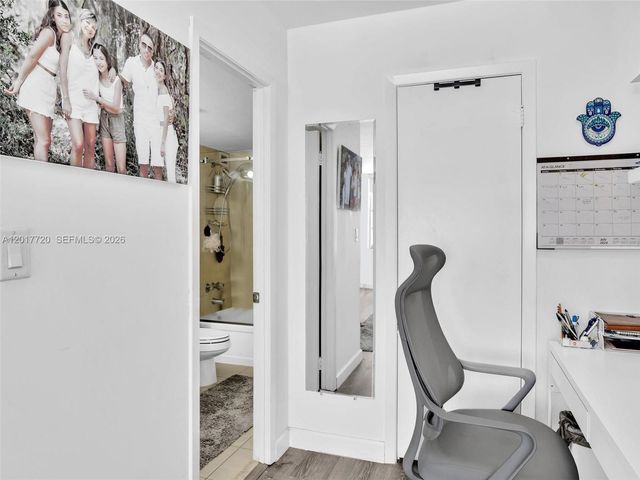 2780 NE 183rd St 302, Aventura, FL 33160