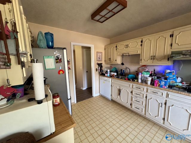 921 Mary Jane Drive, Cullman, AL 35055