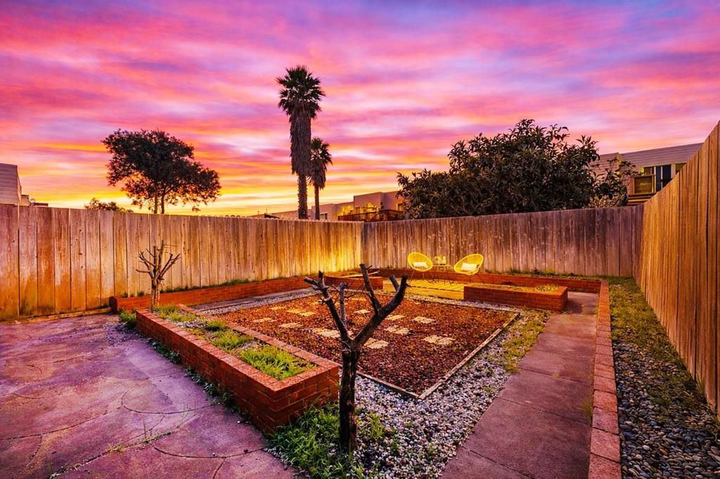 Image 3 of property listing at 132 School Street, Daly City, CA 94014