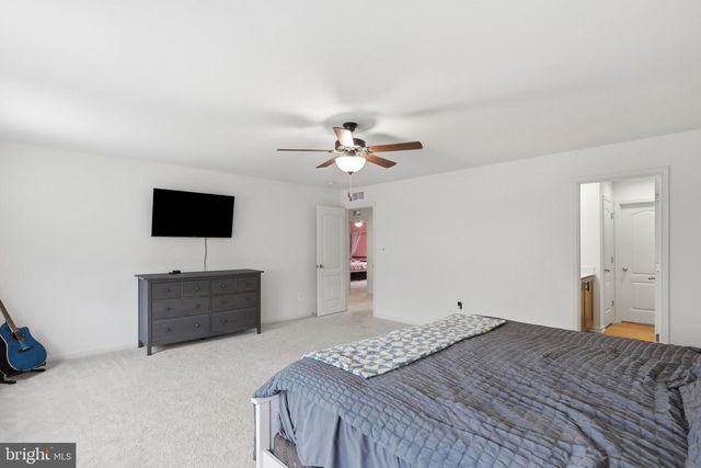 114 BELMONT PL, Falling Waters, WV 25419