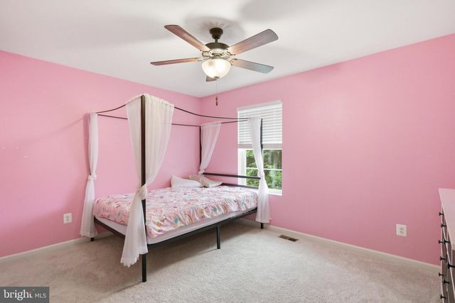 114 BELMONT PL, Falling Waters, WV 25419