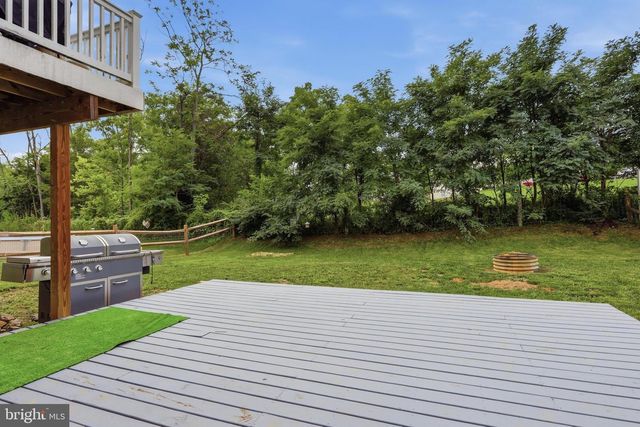 114 BELMONT PL, Falling Waters, WV 25419